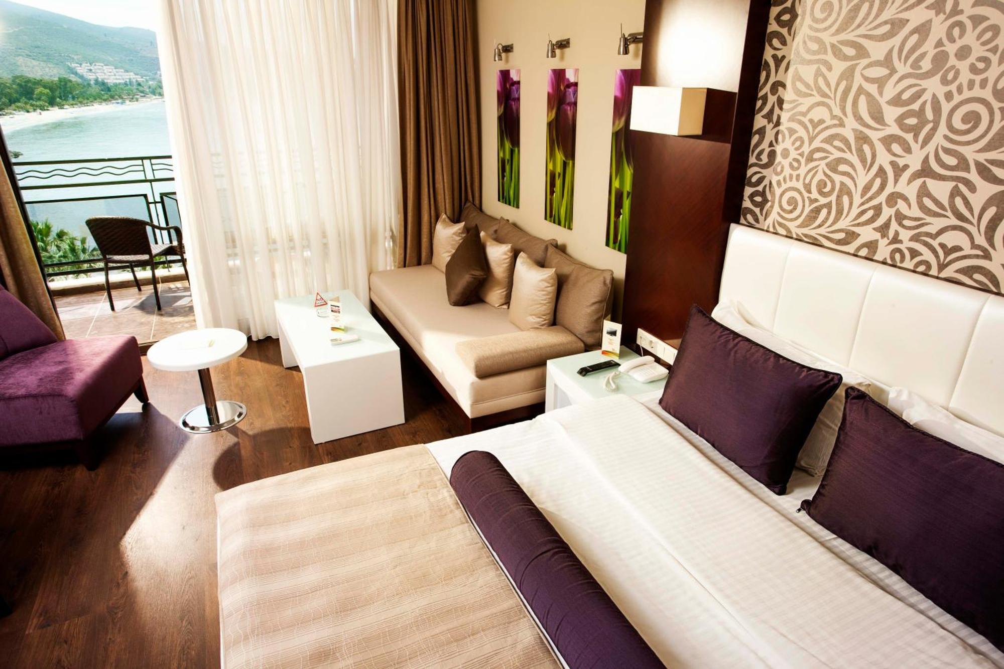 Sea View Room A La Carte,699864202:JPEG